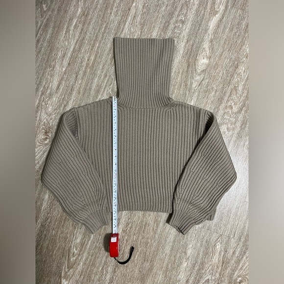 Babaton - Guell Sweater - Picture 10 of 13